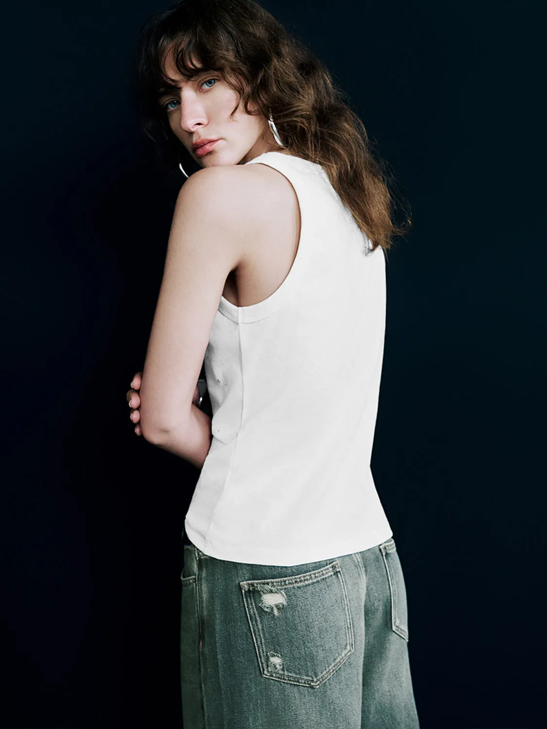 Rhinestone Decor Crew Neck Tank Top sold by Urban Revivo product image thumbnail 3