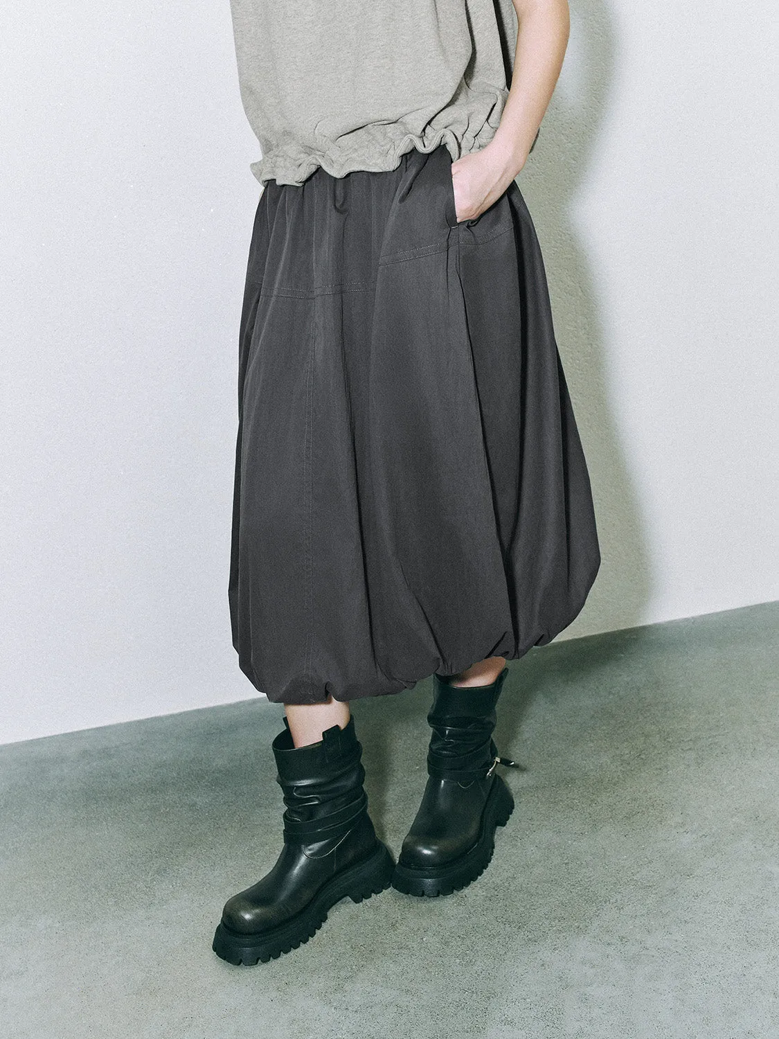 Slant Pocket Balloon Skirts sold by Urban Revivo product image thumbnail 3