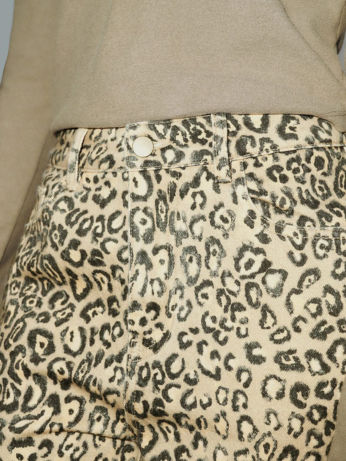 Leopard Printed Denim Jeans sold by Urban Revivo product image thumbnail 4