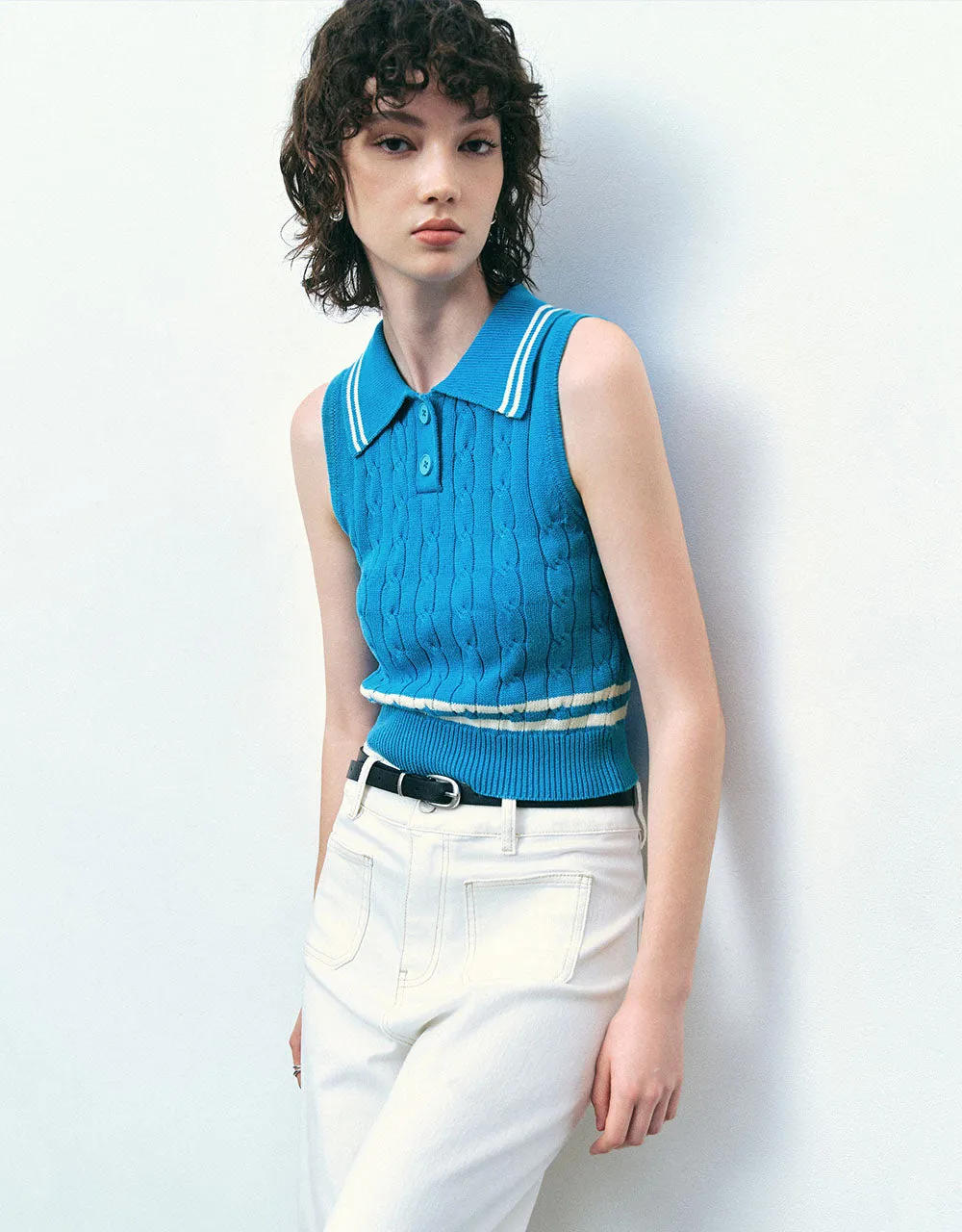 Lapel Knitted Vest sold by Urban Revivo product image thumbnail 2