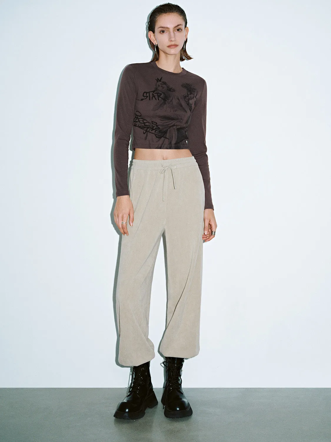 Loose Drawstring Jogger Pants sold by Urban Revivo product image thumbnail 5