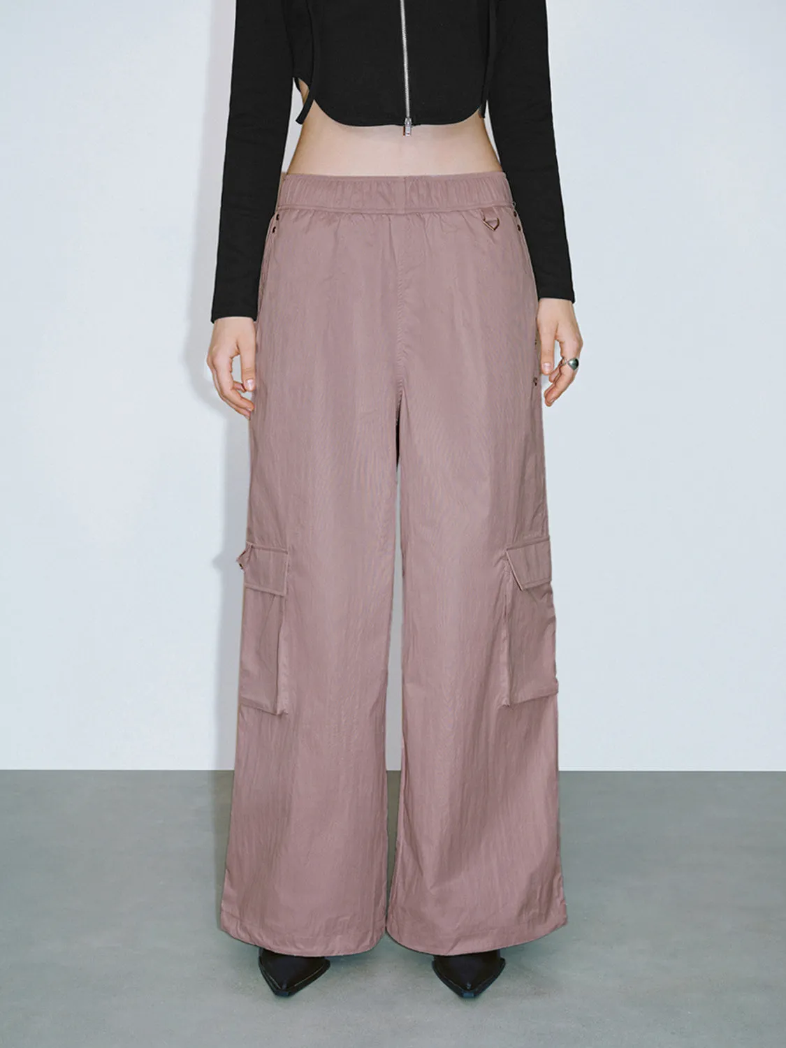 Loose Elastic Wide-Leg Pants sold by Urban Revivo product image thumbnail 2
