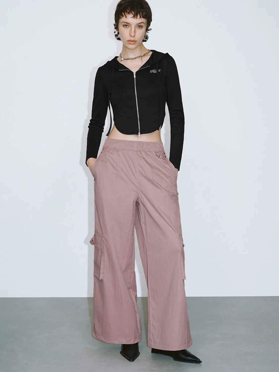 Loose Elastic Wide-Leg Pants sold by Urban Revivo product image thumbnail 5