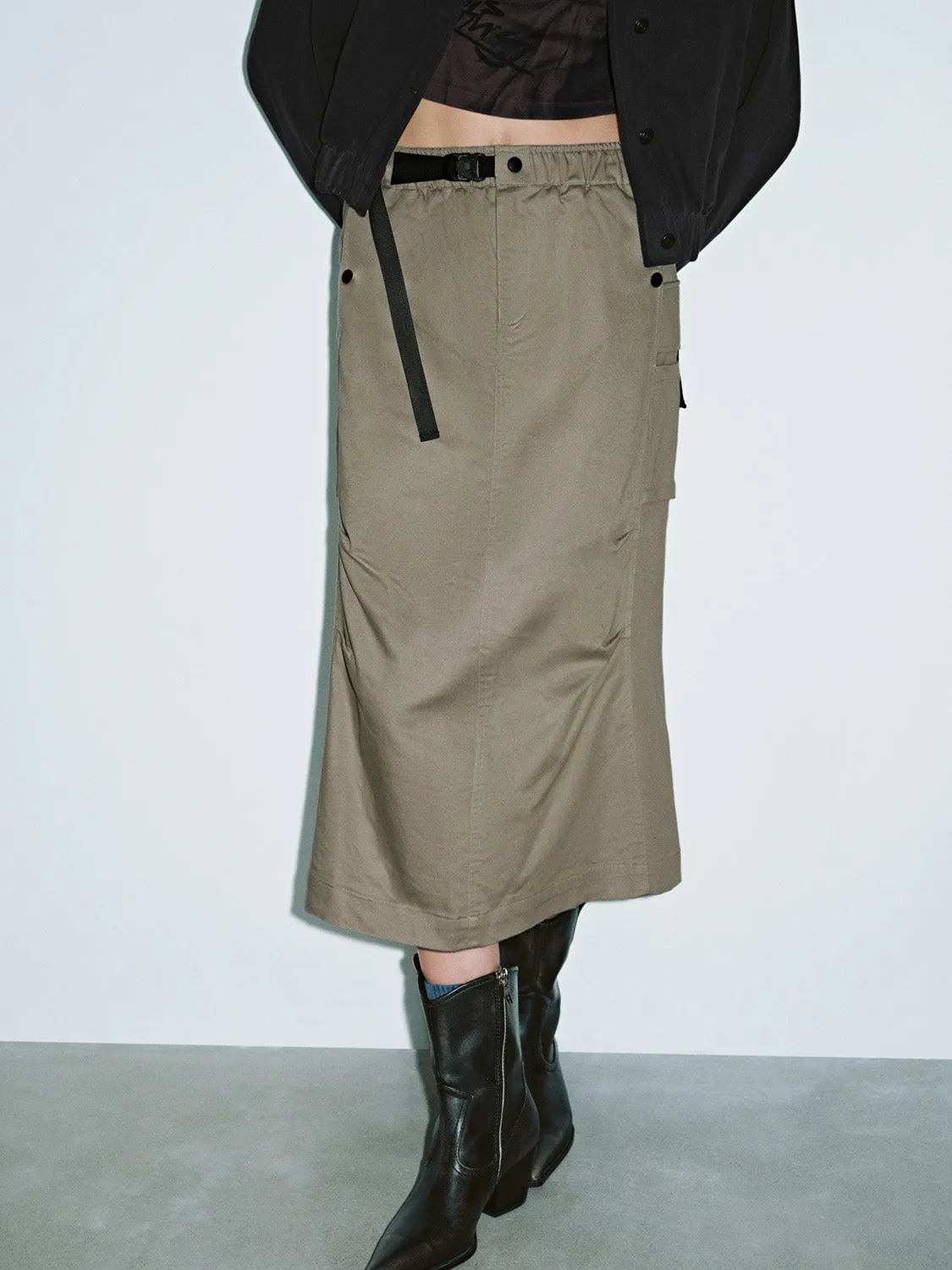 Regular Elastic Straight Skirts sold by Urban Revivo product image thumbnail 2