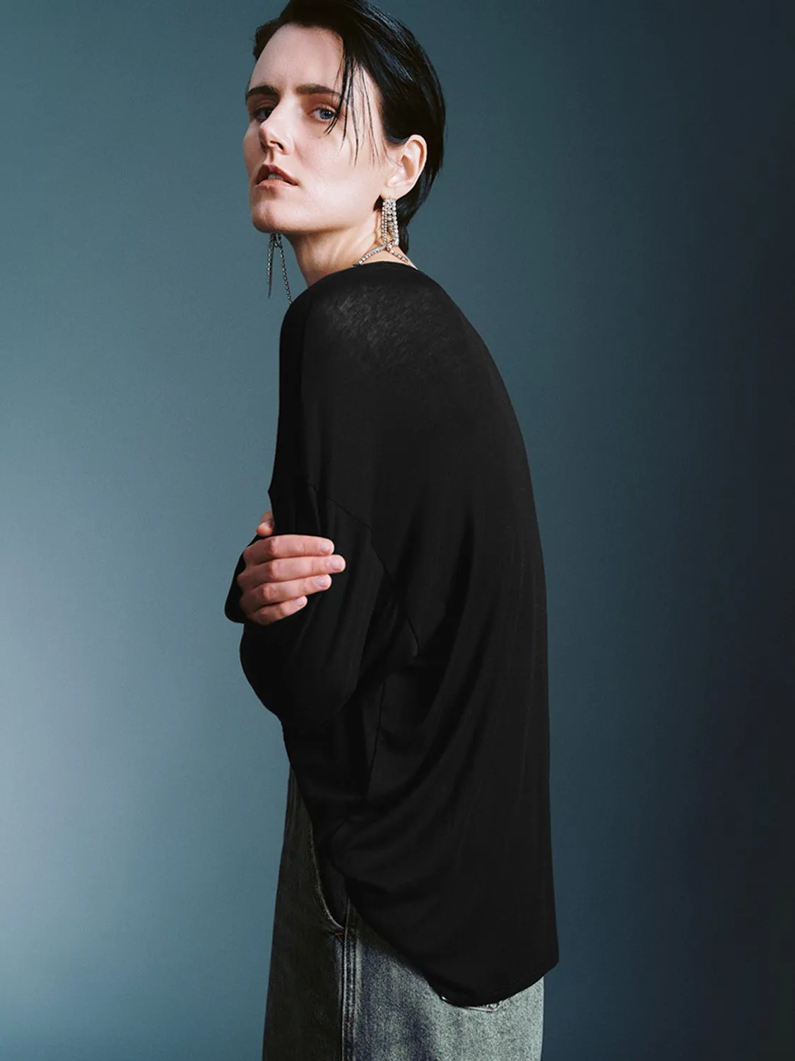 Loose Long Sleeve T-Shirts sold by Urban Revivo product image thumbnail 3