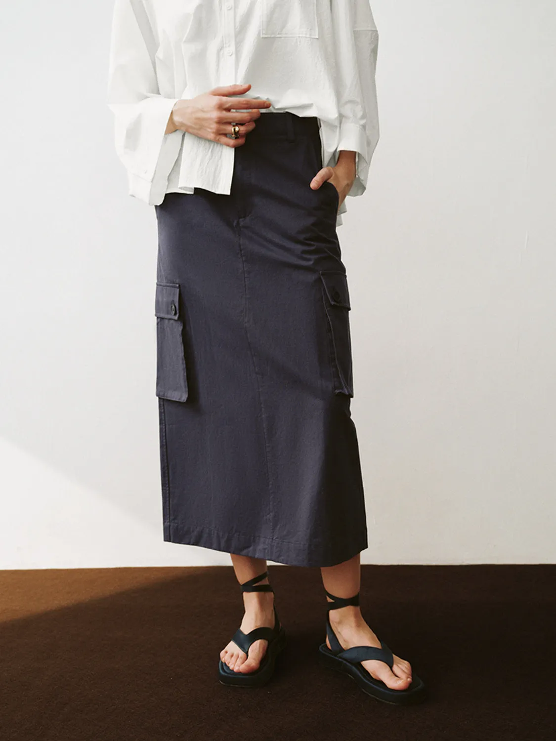 Flap Pocket Midi Straight Skirts sold by Urban Revivo product image thumbnail 5