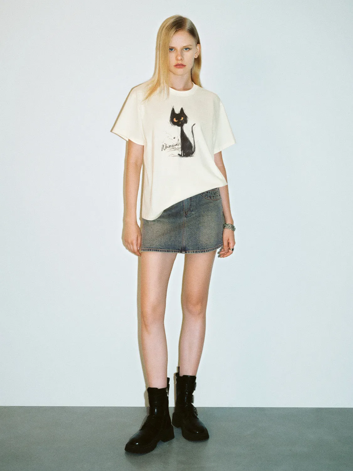 Cat Printed Crew Neck Straight T-Shirt sold by Urban Revivo product image thumbnail 4
