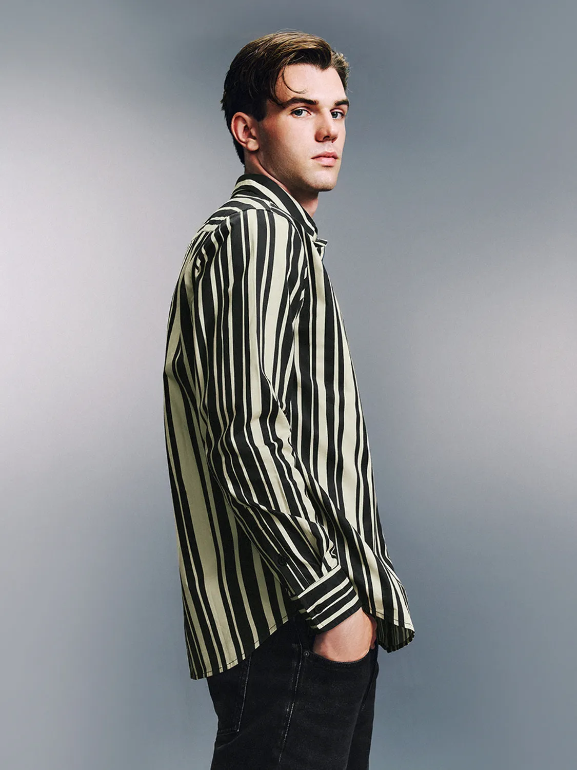 Striped Button Up Regular Shirts sold by Urban Revivo product image thumbnail 5