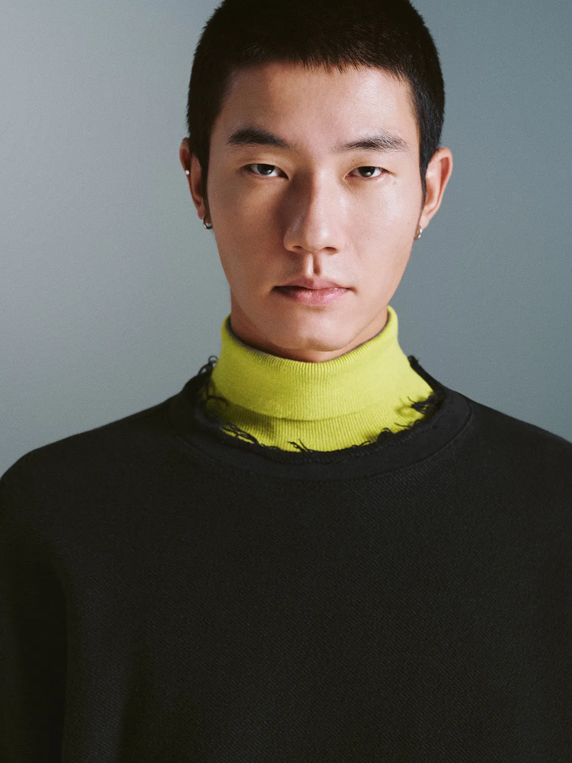 Crew Neck Sweatshirts sold by Urban Revivo product image thumbnail 5