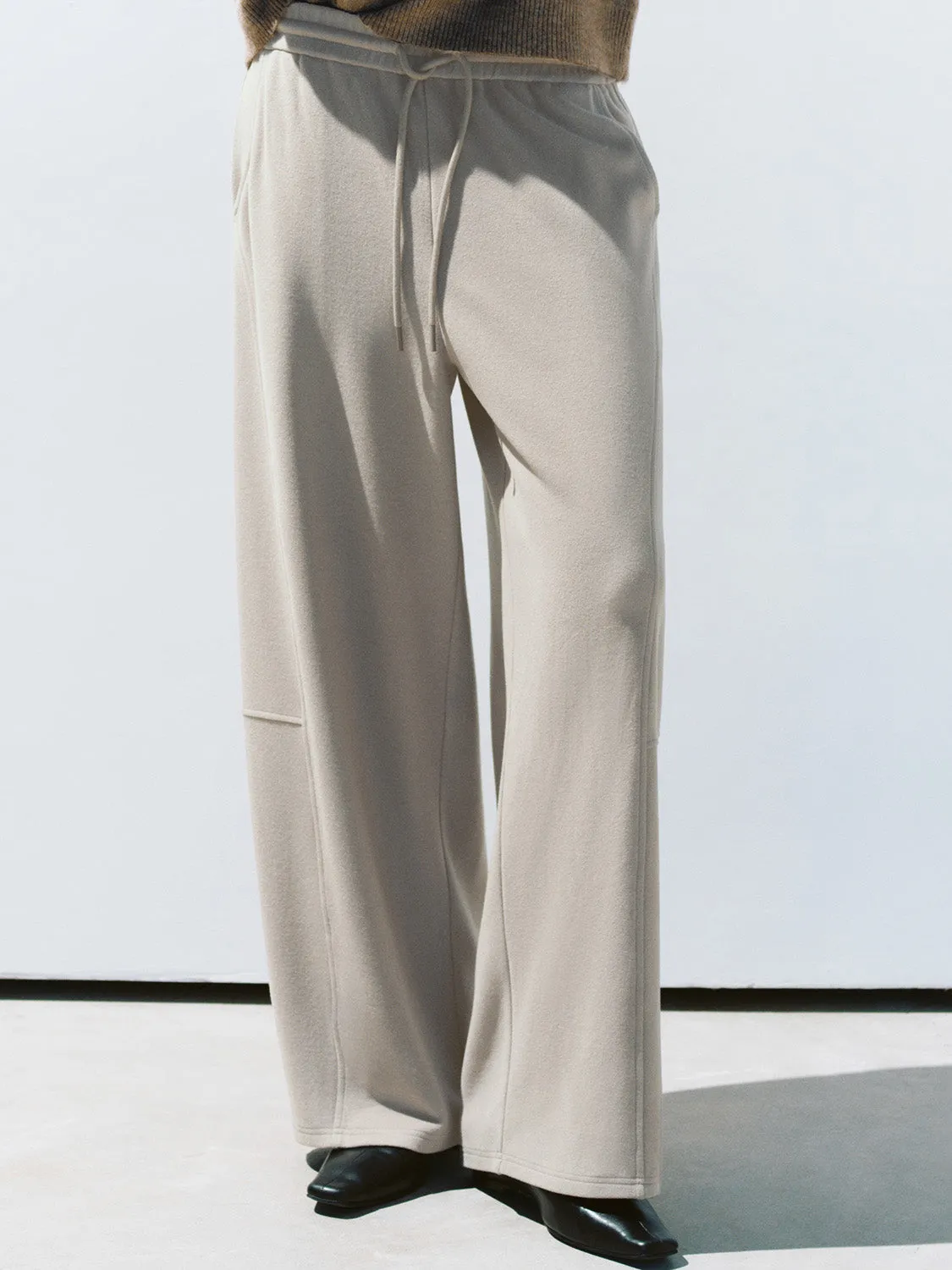 Drawstring Loose Barrel Pants sold by Urban Revivo product image thumbnail 3