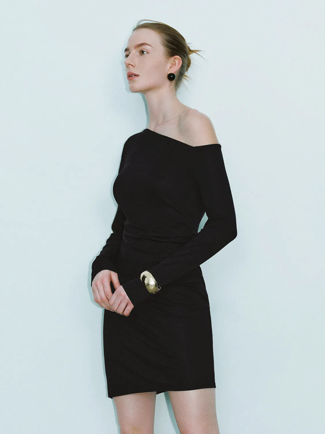 One Shoulder Skinny-Fit Dresses sold by Urban Revivo product image thumbnail 5