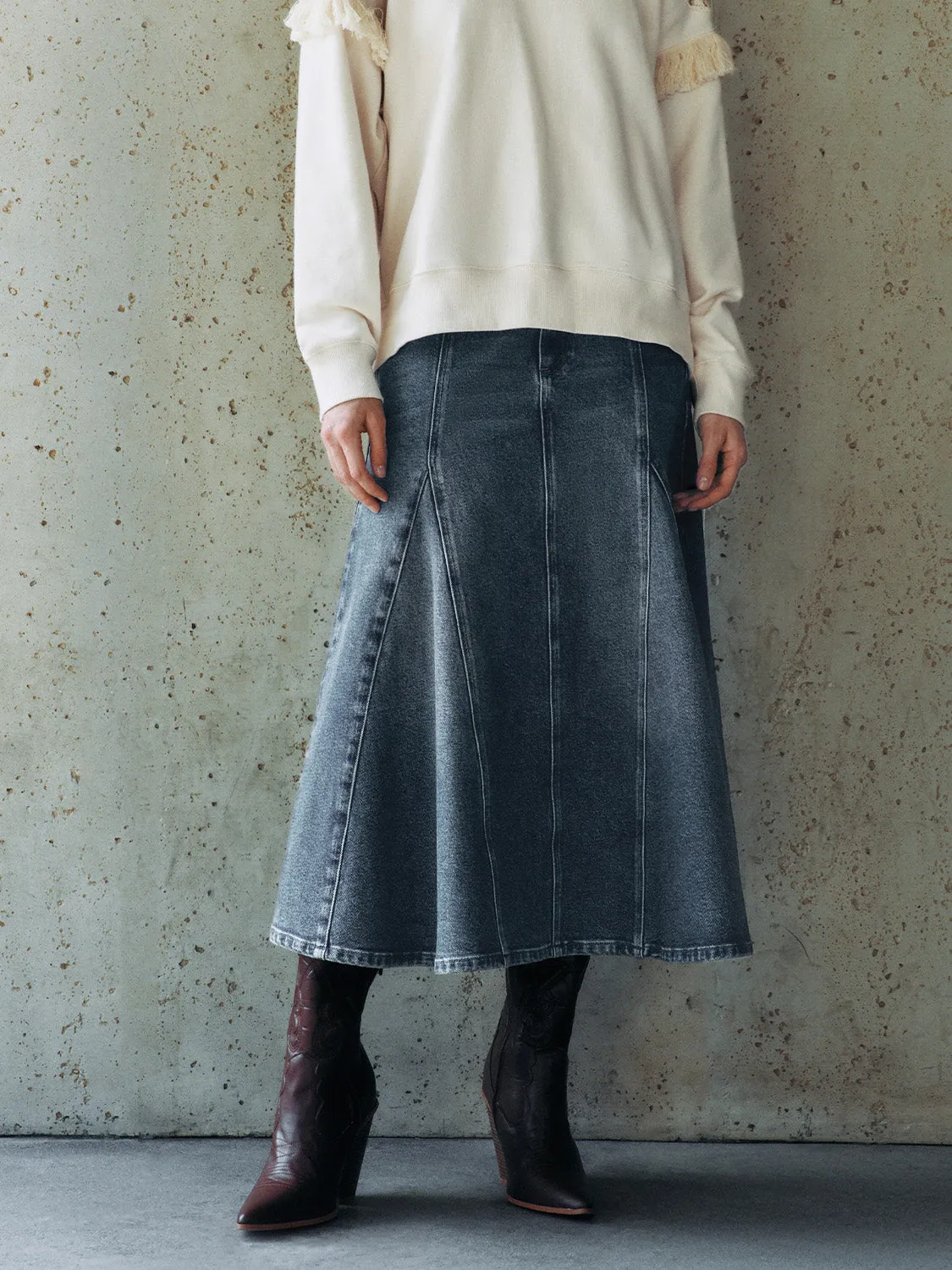 Regular Midi Denim Skirts sold by Urban Revivo product image thumbnail 2