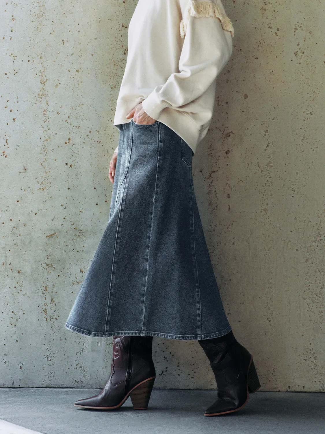 Regular Midi Denim Skirts sold by Urban Revivo product image thumbnail 3