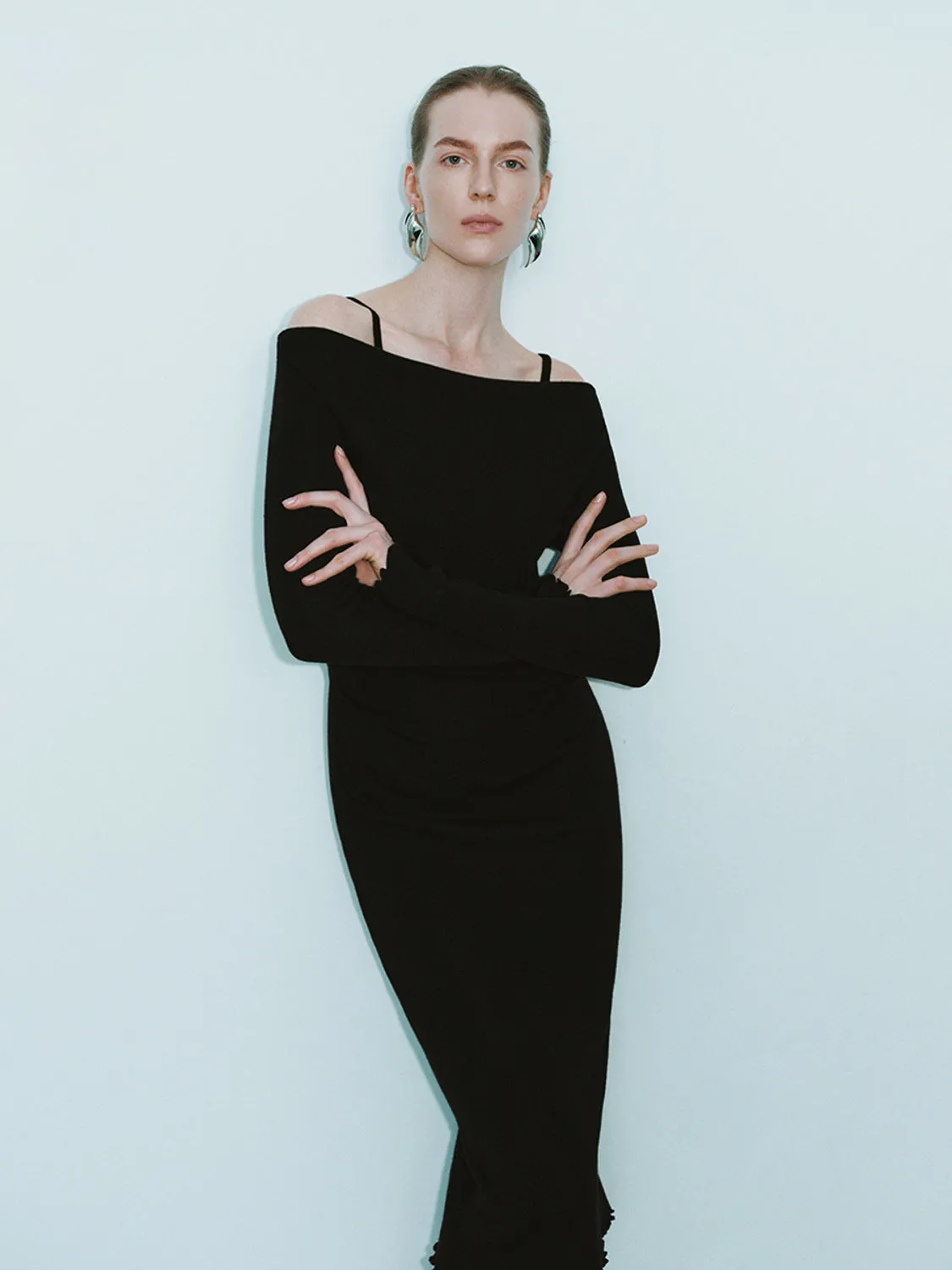 Cold Shoulder Knitted Dresses sold by Urban Revivo product image thumbnail 5