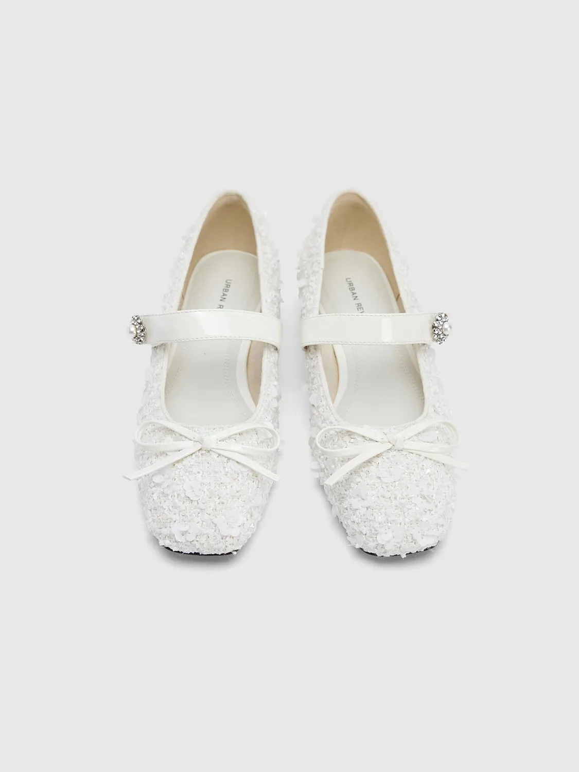 Bow Decor Low-Cut Uppers Pumps sold by Urban Revivo product image thumbnail 4