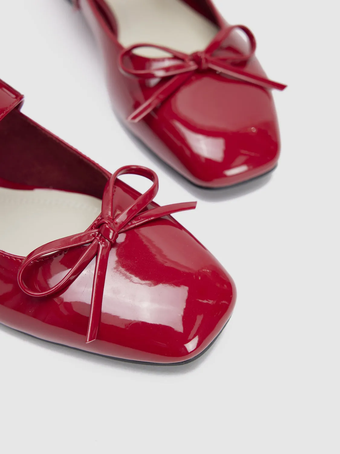 Bow Decor Low-Cut Uppers Pumps sold by Urban Revivo product image thumbnail 5