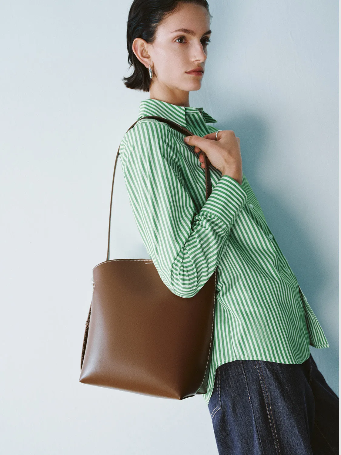 Large Vegan Leather Shoulder Bags sold by Urban Revivo product image thumbnail 5