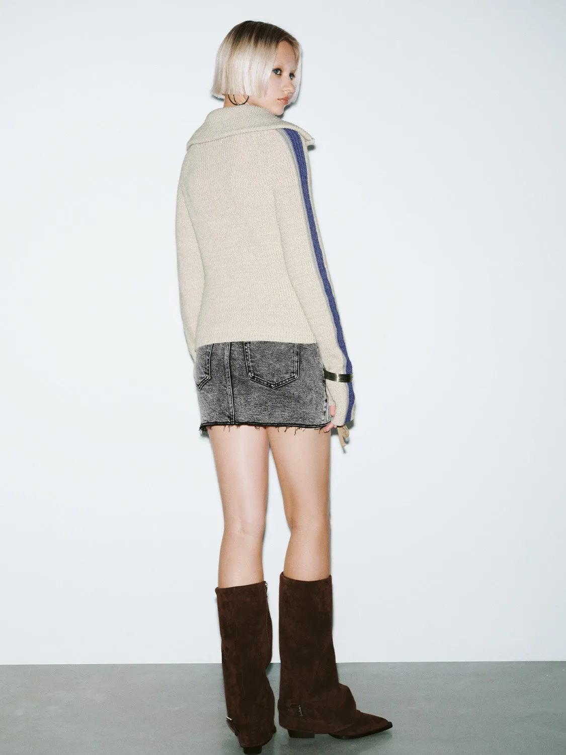 Wide Lapel Skinny Knitted T-Shirts sold by Urban Revivo product image thumbnail 3