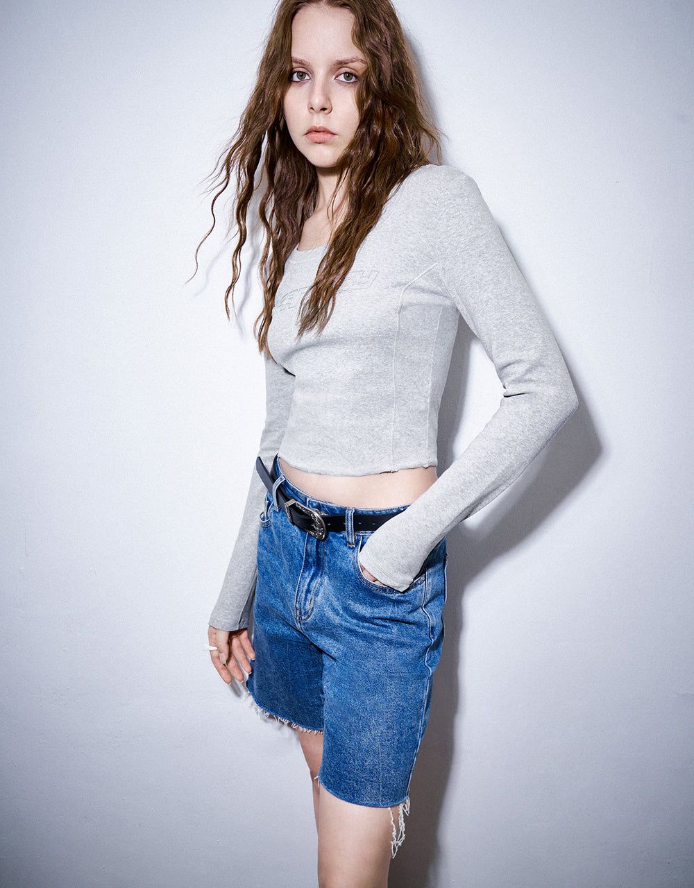 U Neck Skinny T-Shirt sold by Urban Revivo product image thumbnail 3