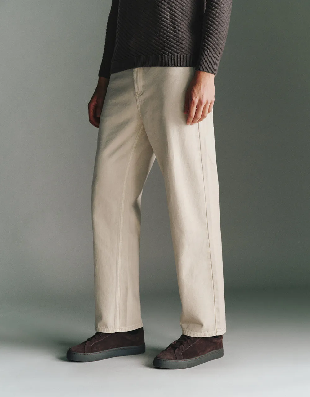 Straight Jeans sold by Urban Revivo product image thumbnail 4