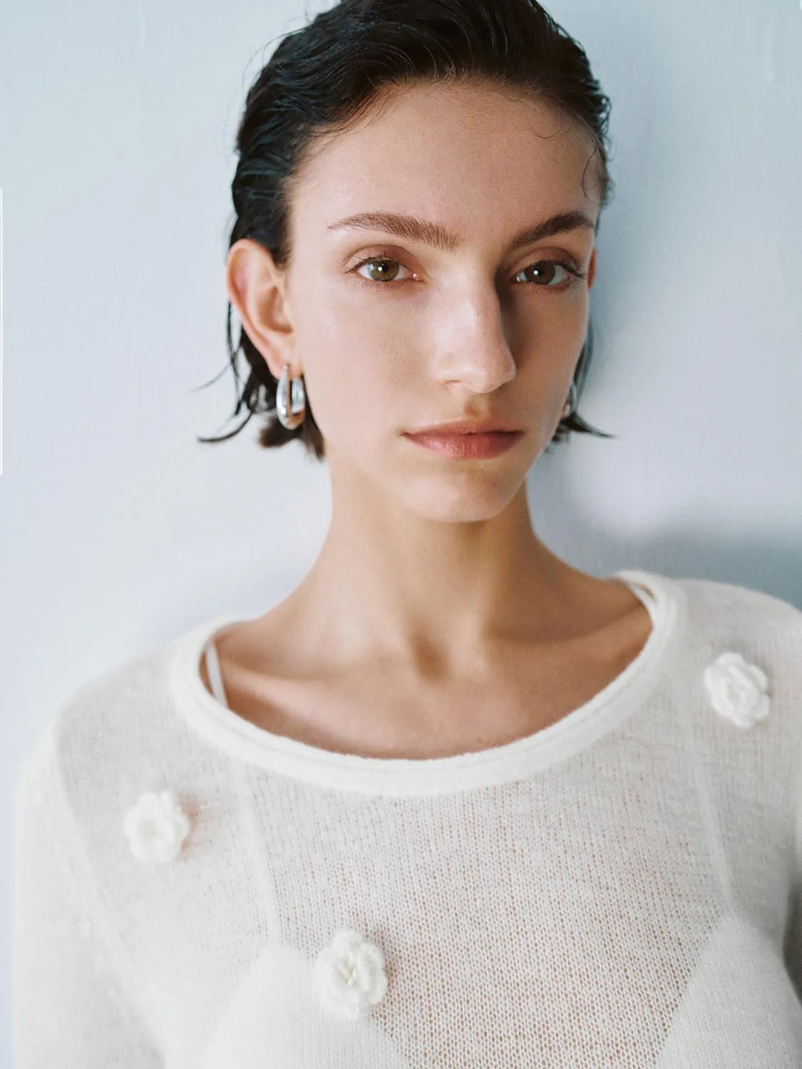 Flower Decor Knitted T-Shirts sold by Urban Revivo product image thumbnail 4