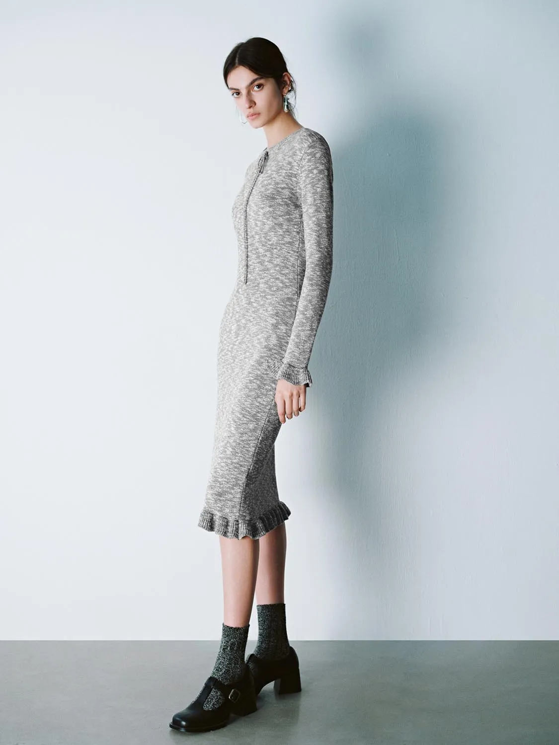 Skinny Ruffle Hem Knitted Dresses sold by Urban Revivo product image thumbnail 2