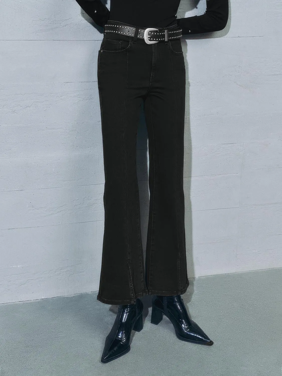 Skinny Knee-Length Denim Jeans sold by Urban Revivo product image thumbnail 3