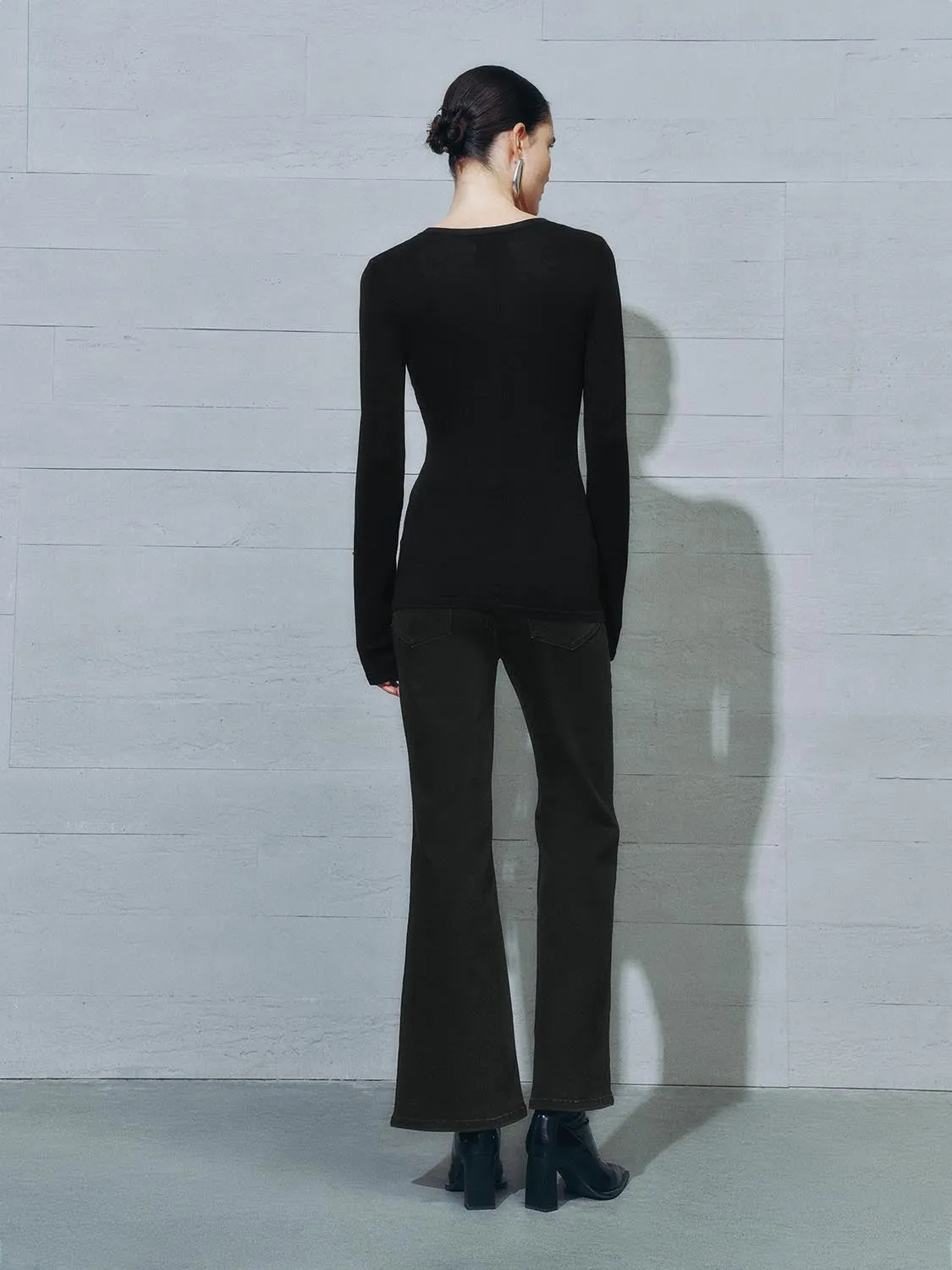 Skinny Knee-Length Denim Jeans sold by Urban Revivo product image thumbnail 4