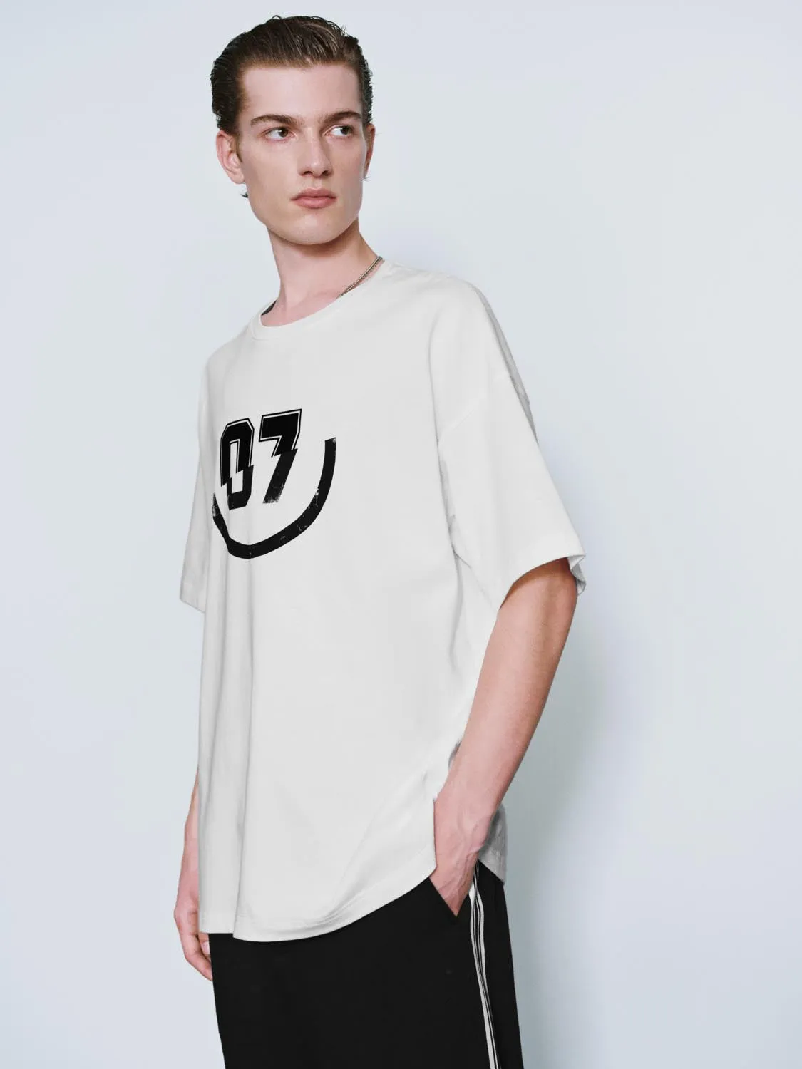 Patched Short Sleeve T-Shirts sold by Urban Revivo product image thumbnail 2