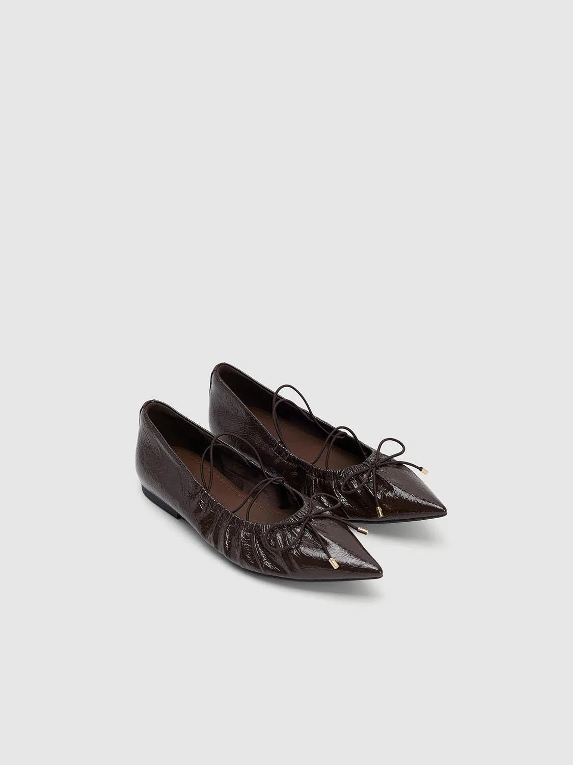 Vegan Leather Low-Cut Uppers sold by Urban Revivo
