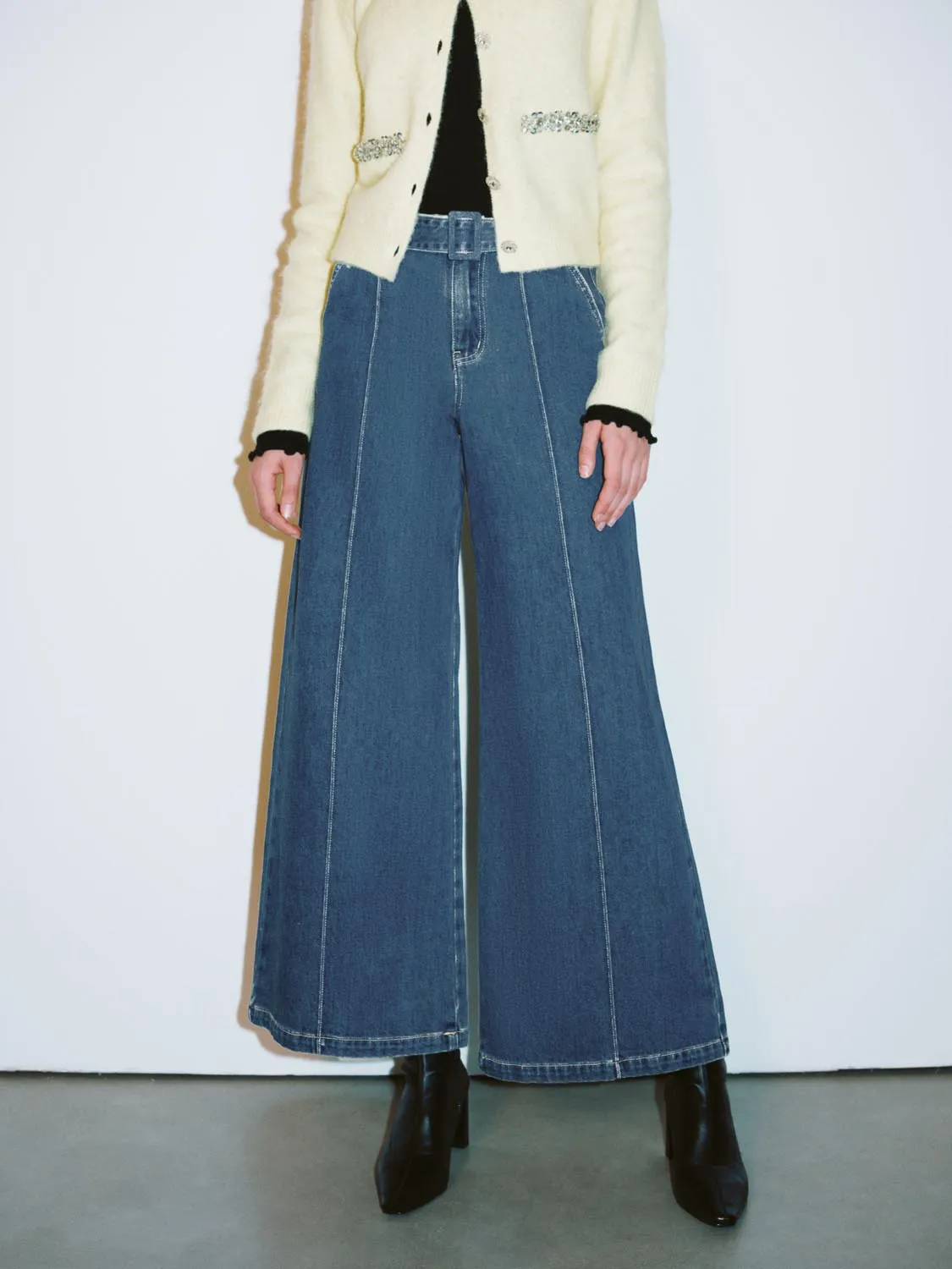 Wide-Leg Denim Jeans sold by Urban Revivo product image thumbnail 2