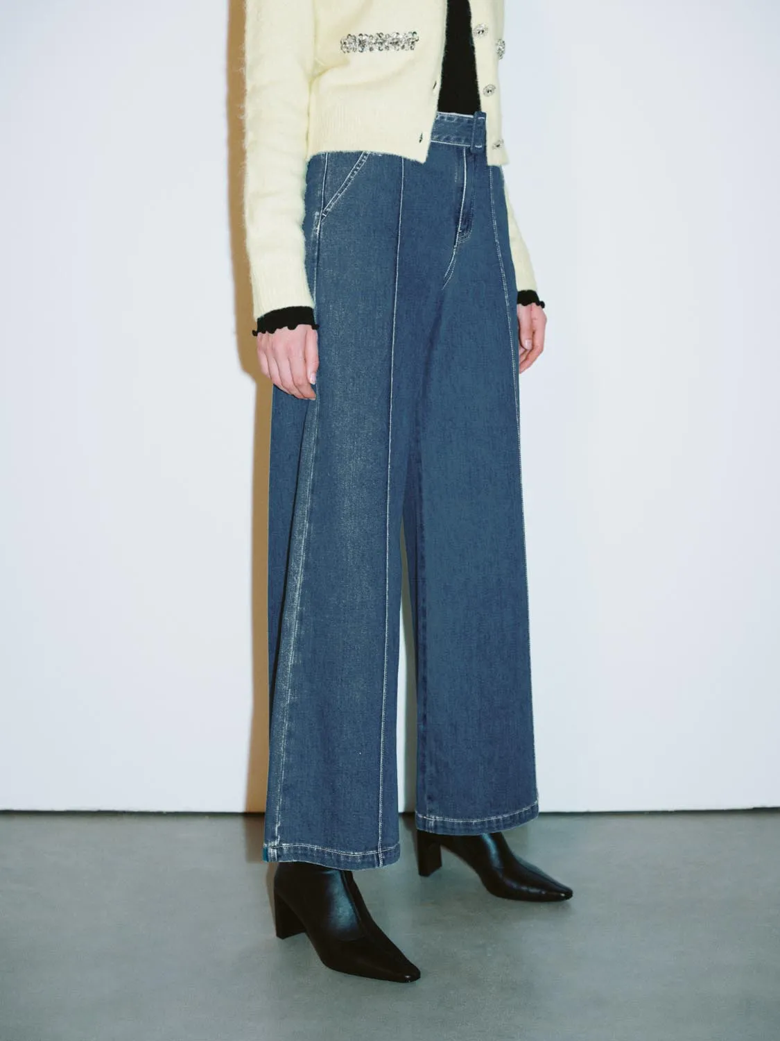 Wide-Leg Denim Jeans sold by Urban Revivo product image thumbnail 3