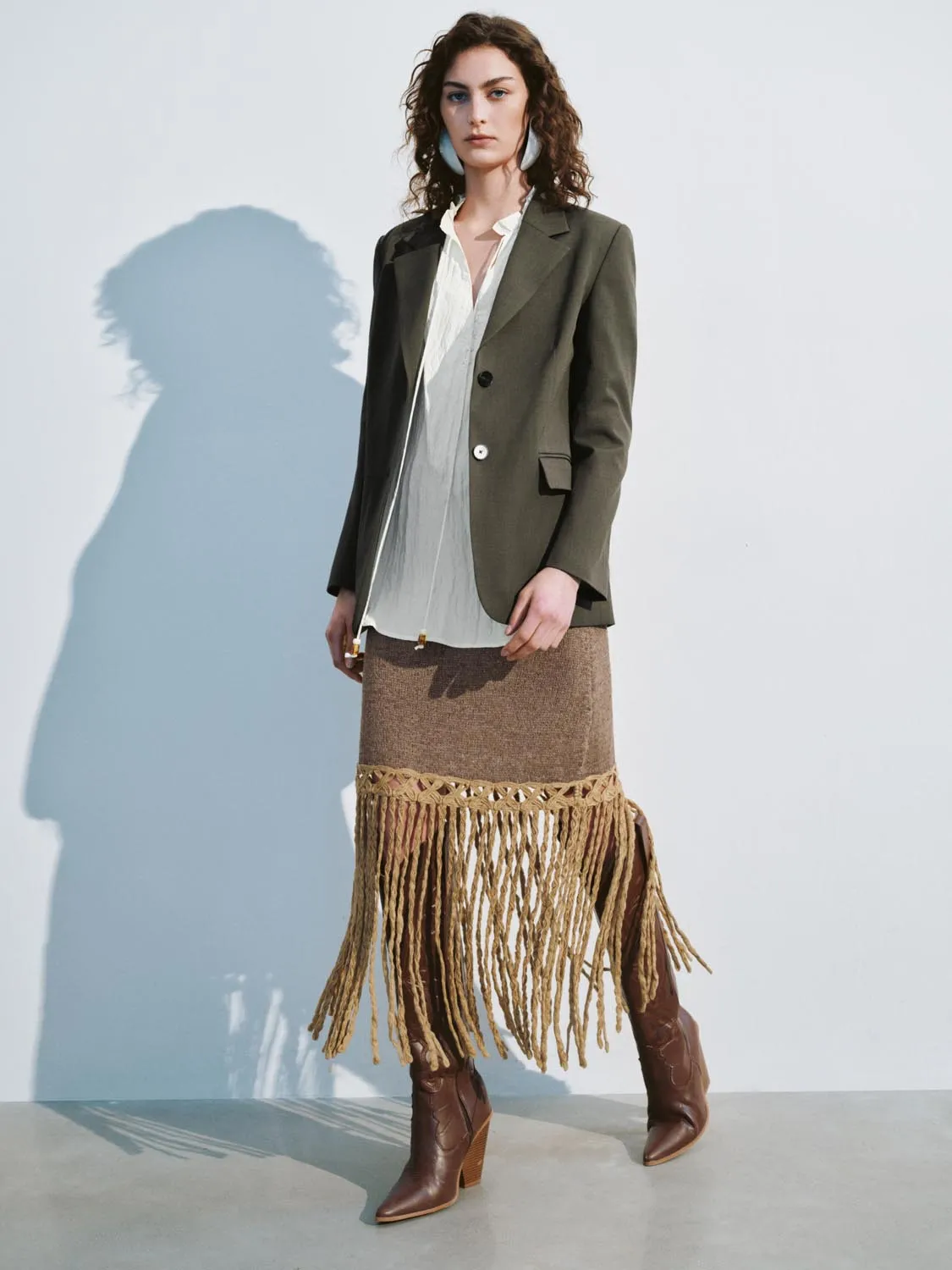 Notched Collar Blazers sold by Urban Revivo product image thumbnail 4