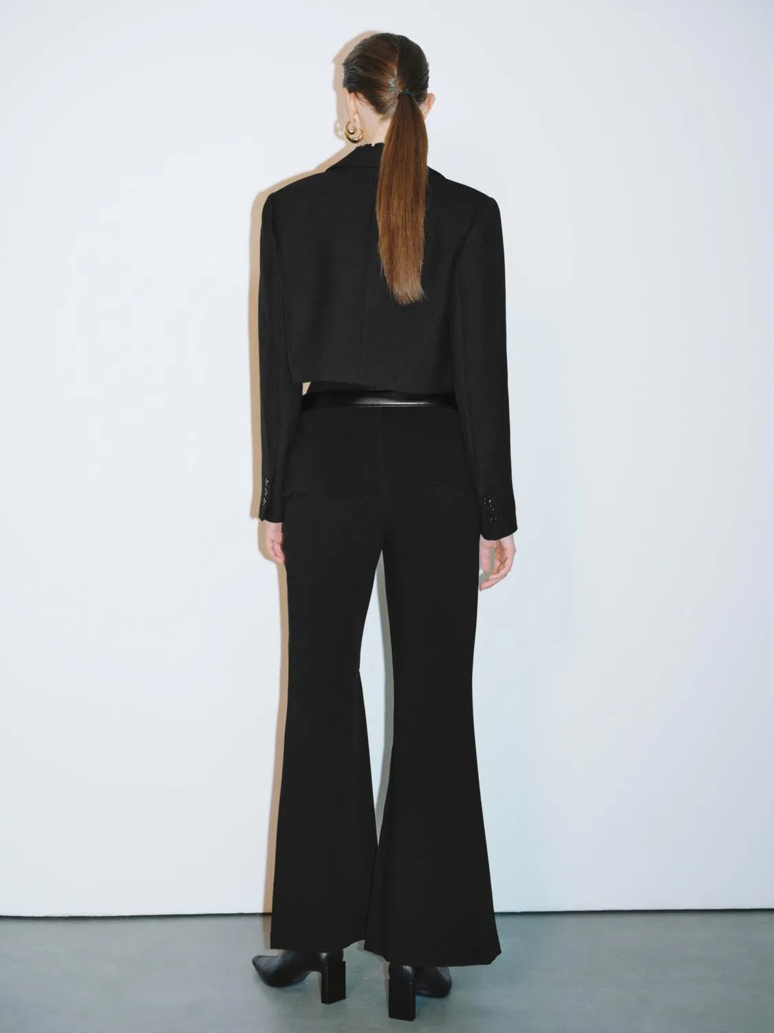 Thick Cropped Blazers sold by Urban Revivo product image thumbnail 5