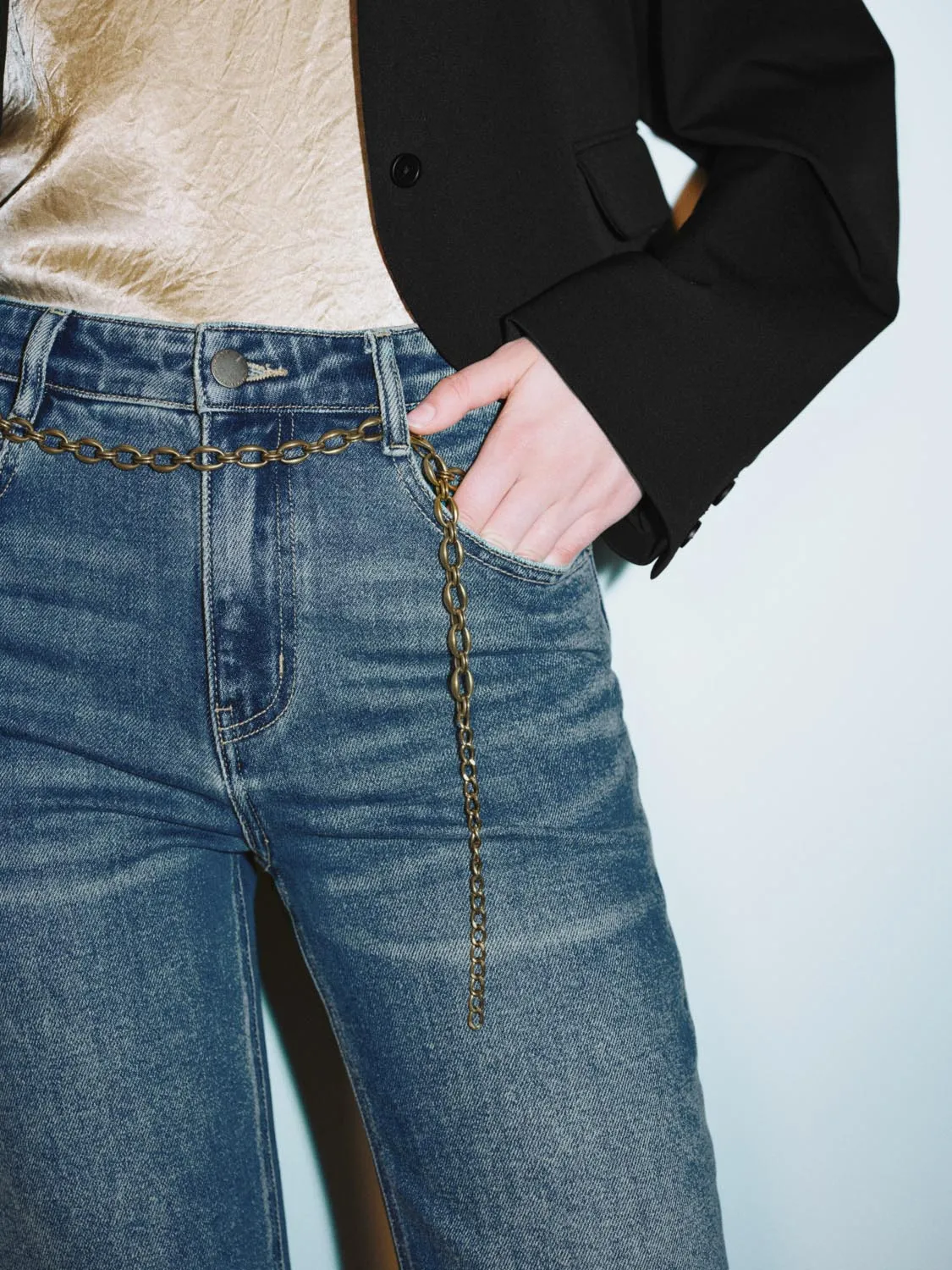 Regular Denim Jeans sold by Urban Revivo product image thumbnail 4