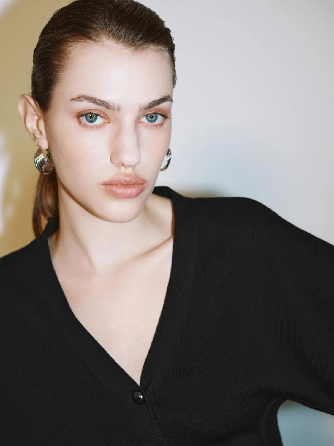 V-Neck Knitted Cardigans sold by Urban Revivo product image thumbnail 3