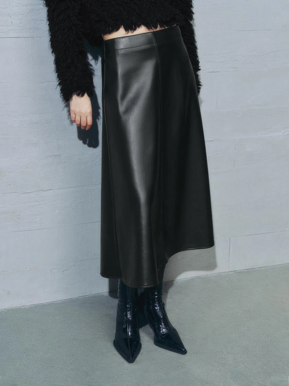 Vegan Leather A-Line Skirts sold by Urban Revivo product image thumbnail 3