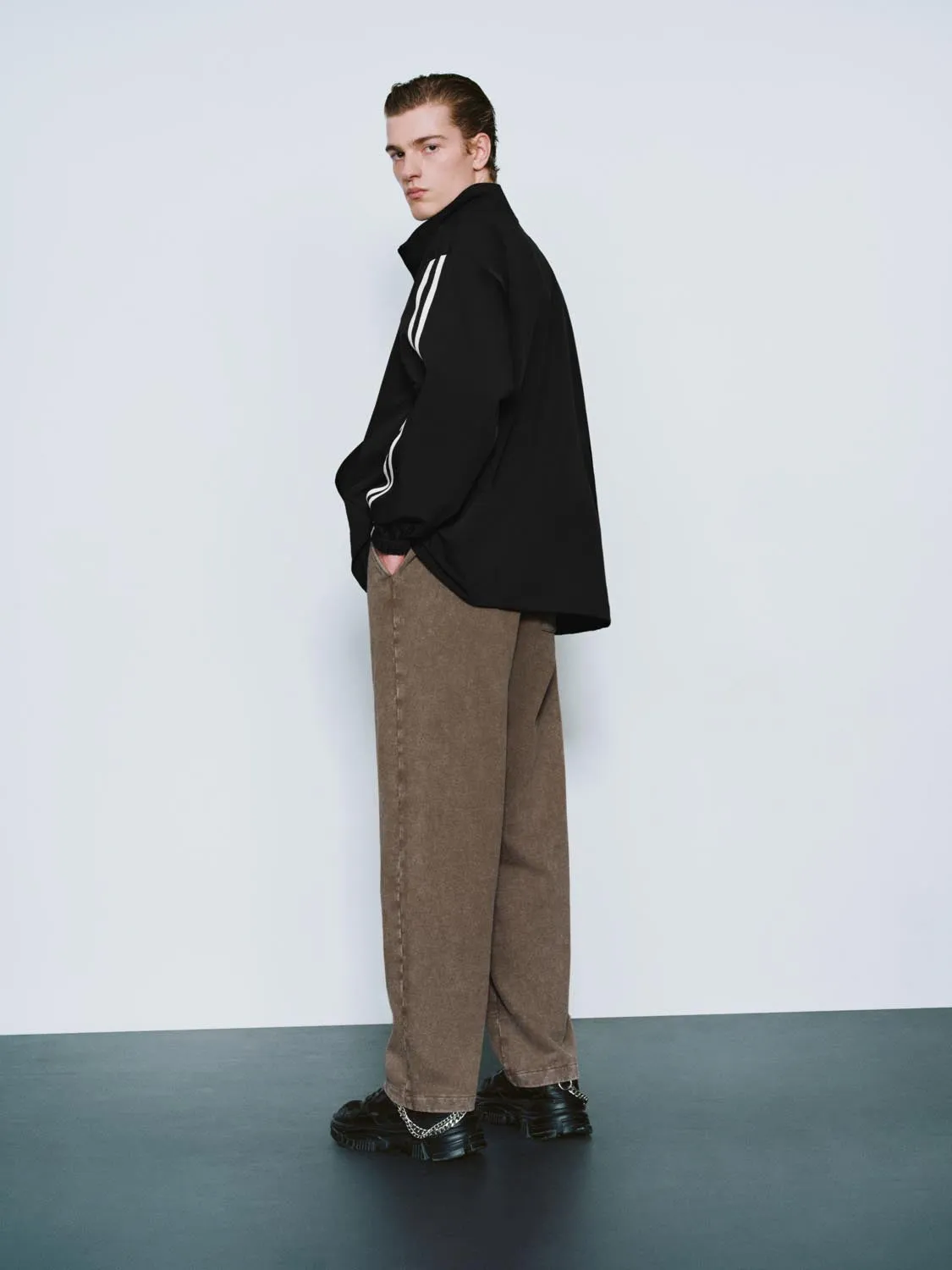 Oversized Overhead Shirts sold by Urban Revivo product image thumbnail 5