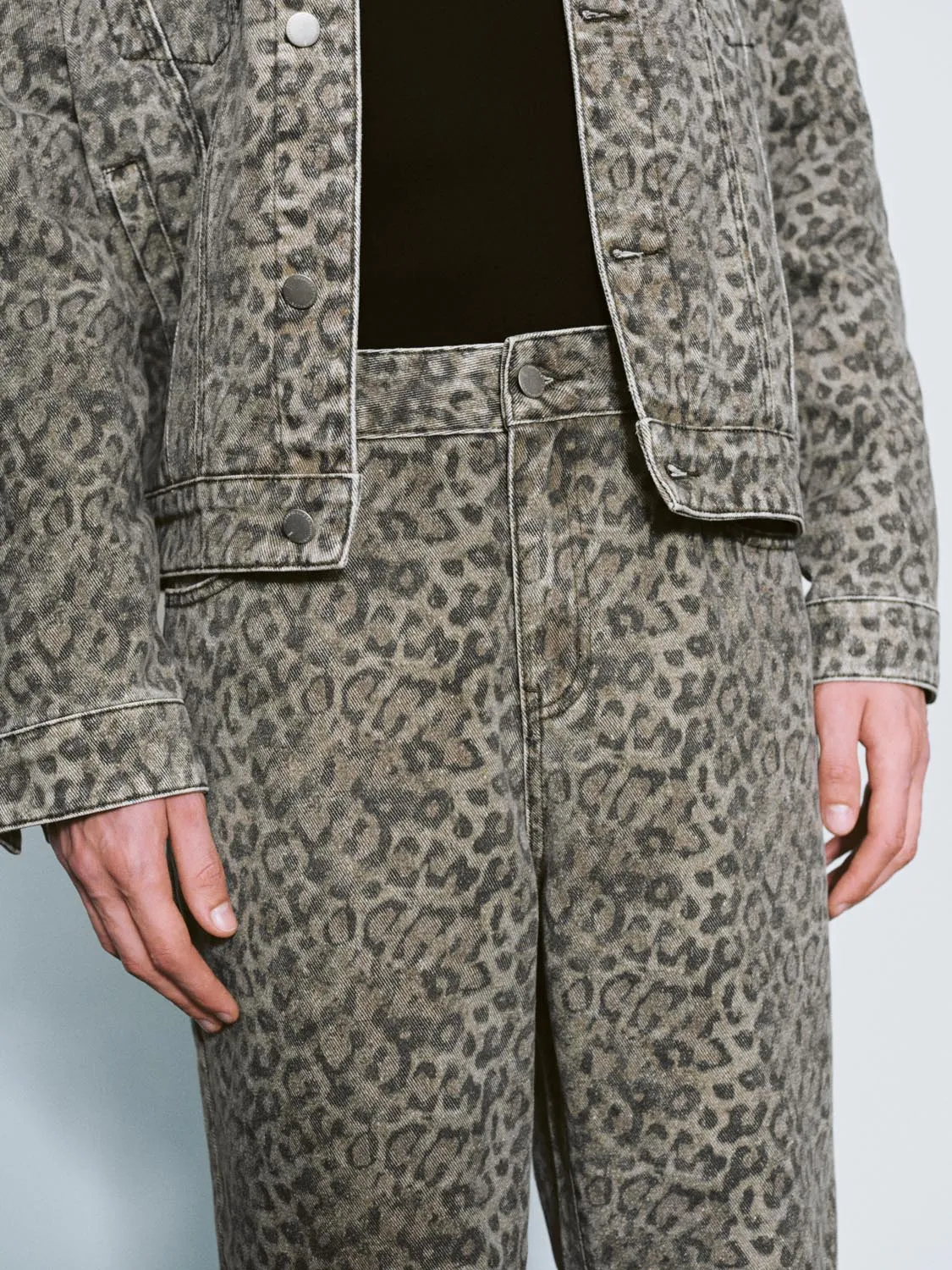 Leopard Printed Denim Jeans sold by Urban Revivo product image thumbnail 4