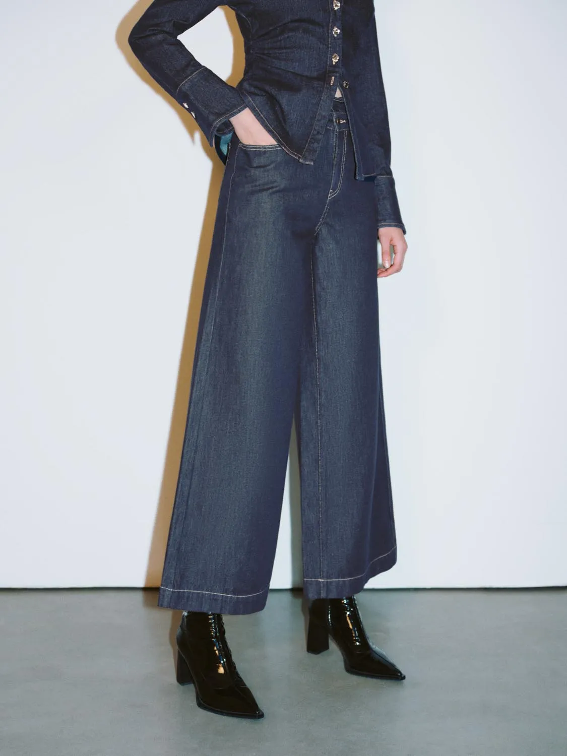 Wide-Leg Denim Jeans sold by Urban Revivo product image thumbnail 3