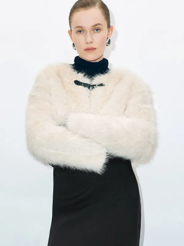 Standard Sleeve Cropped Fur Coats sold by Urban Revivo
