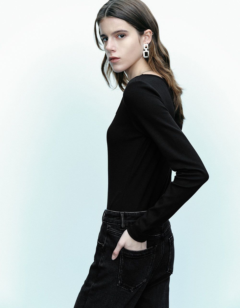 Cut-Out Skinny Knitted T-Shirt sold by Urban Revivo product image thumbnail 2