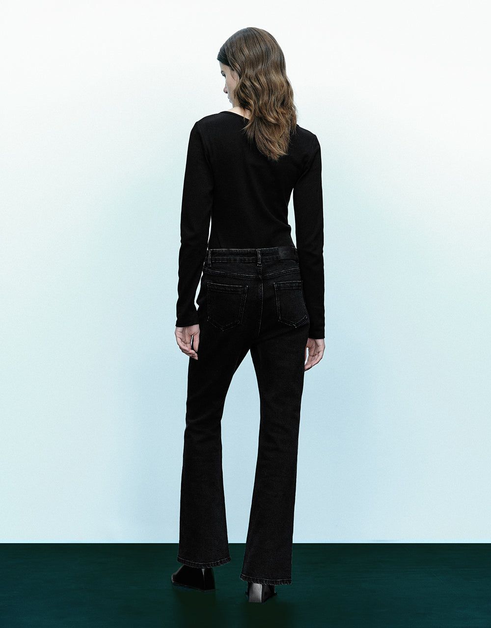 Cut-Out Skinny Knitted T-Shirt sold by Urban Revivo product image thumbnail 4