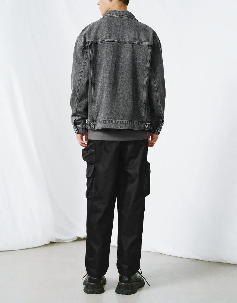 Drop Shoulder Sleeve Denim Jacket sold by Urban Revivo product image thumbnail 4