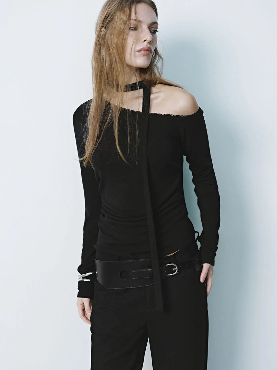 Cold Shoulder T-Shirts sold by Urban Revivo product image thumbnail 5