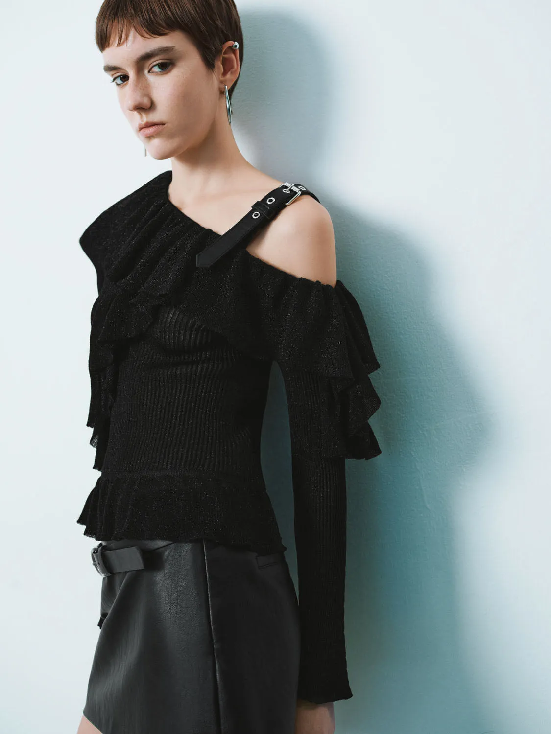 Cold Shoulder Knitted T-Shirts sold by Urban Revivo product image thumbnail 2