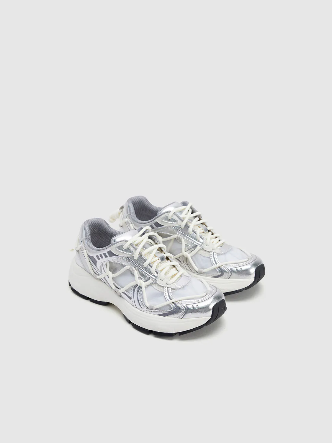 Sneakers sold by Urban Revivo