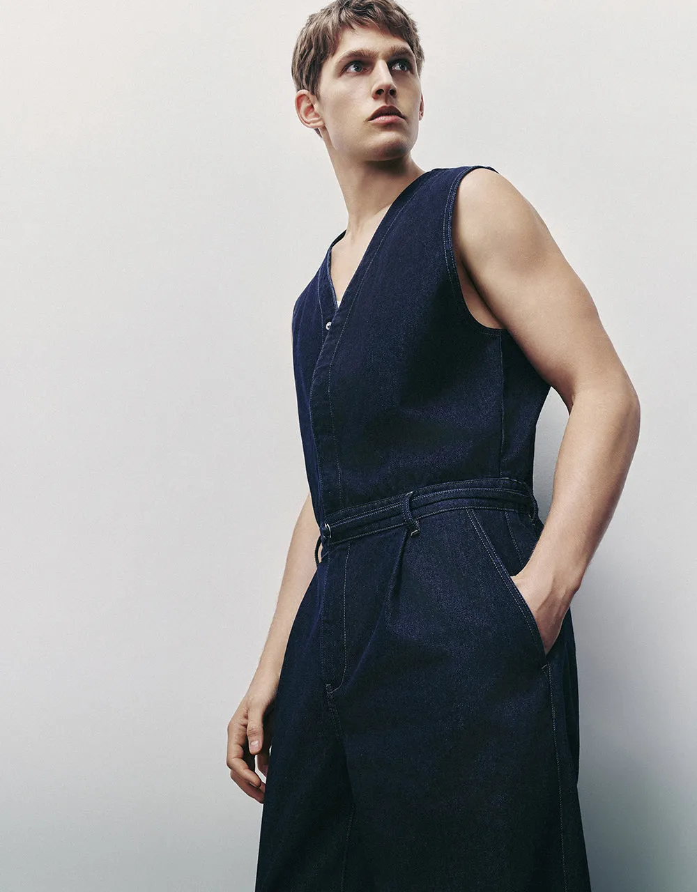 Sleeveless Denim Jumpsuit sold by Urban Revivo product image thumbnail 2