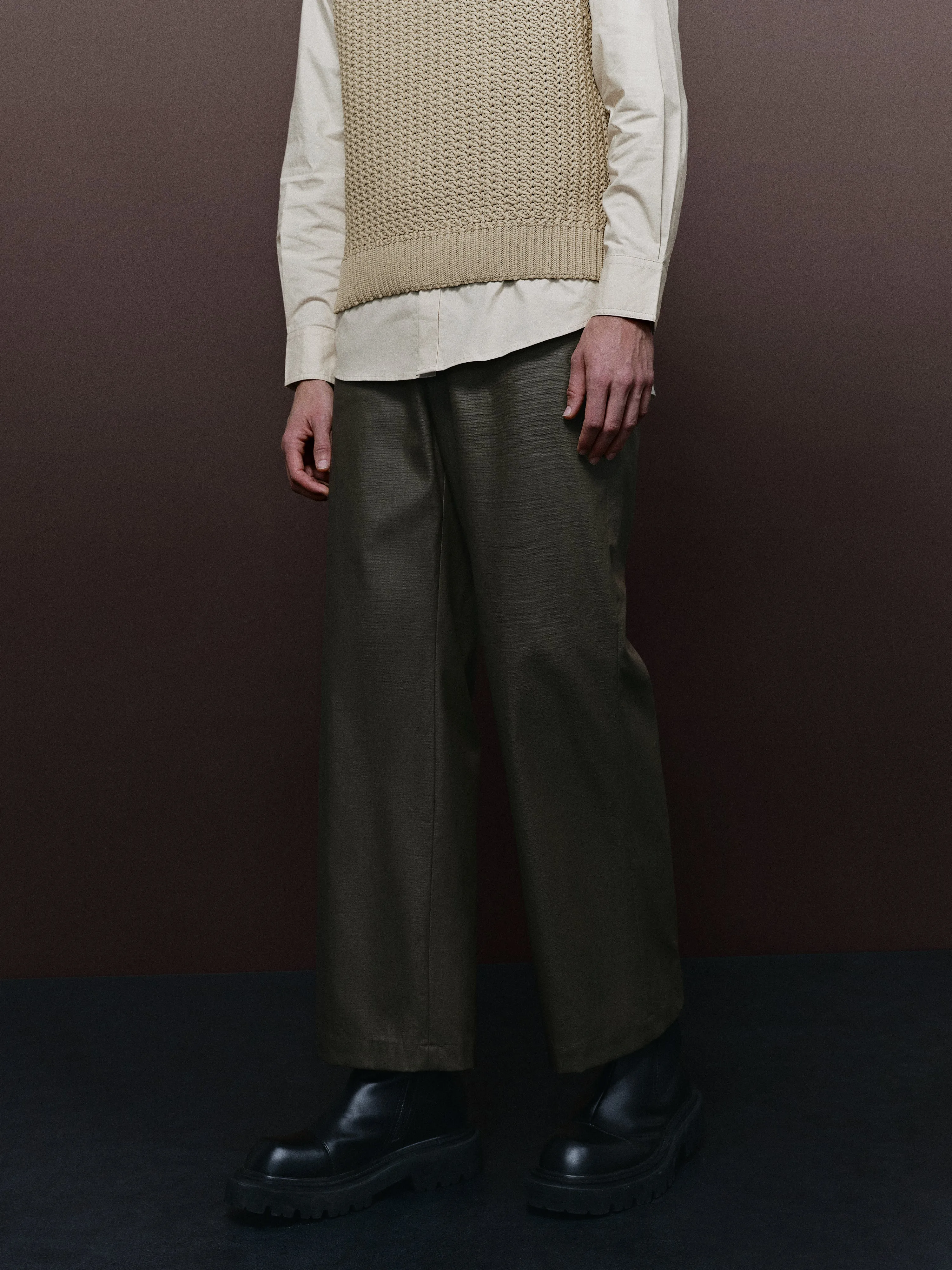 Loose Straight Pants sold by Urban Revivo product image thumbnail 4