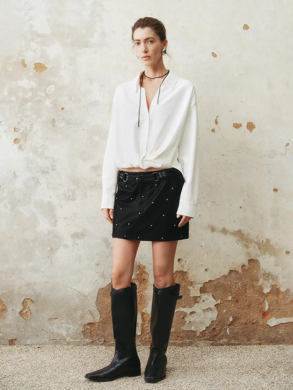 V-Neck Overhead Shirt sold by Urban Revivo product image thumbnail 4